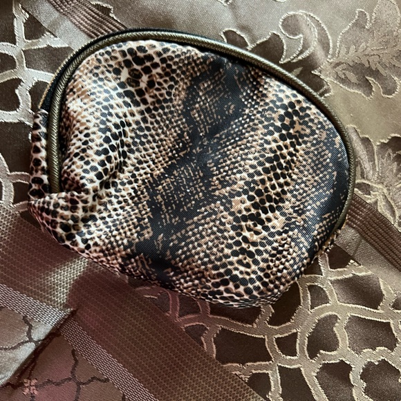 NWOT Mini Satin Coin Purse w/ Snakeskin Print - Picture 3 of 6